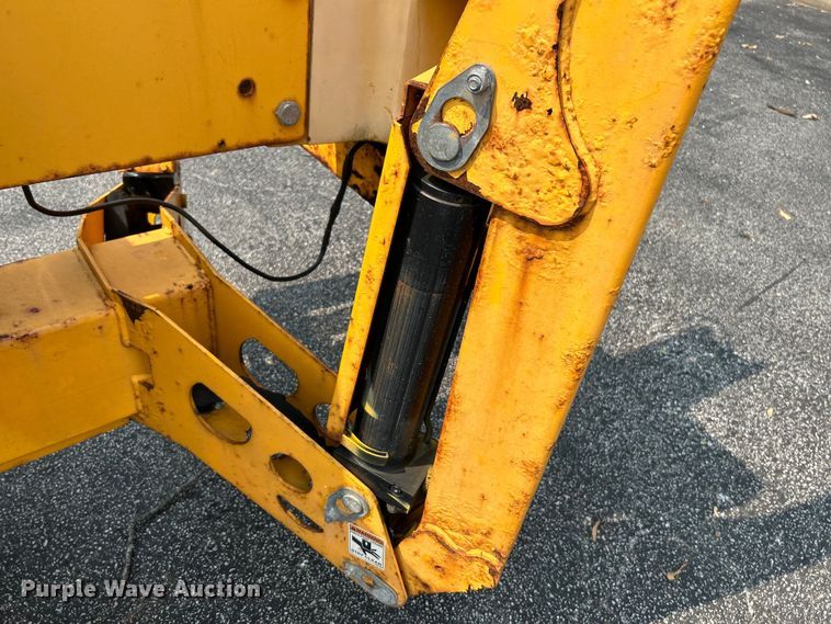 image for item OK9719 2012 Haulotte 3632T  boom lift