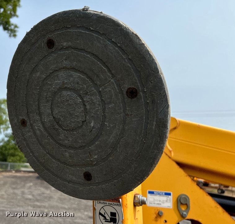 image for item OK9719 2012 Haulotte 3632T  boom lift