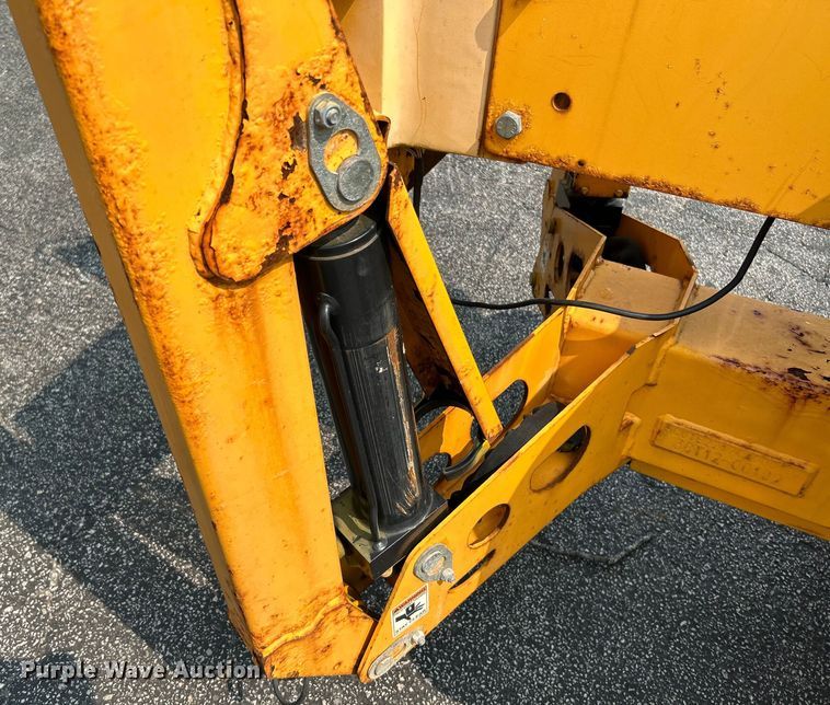 image for item OK9719 2012 Haulotte 3632T  boom lift