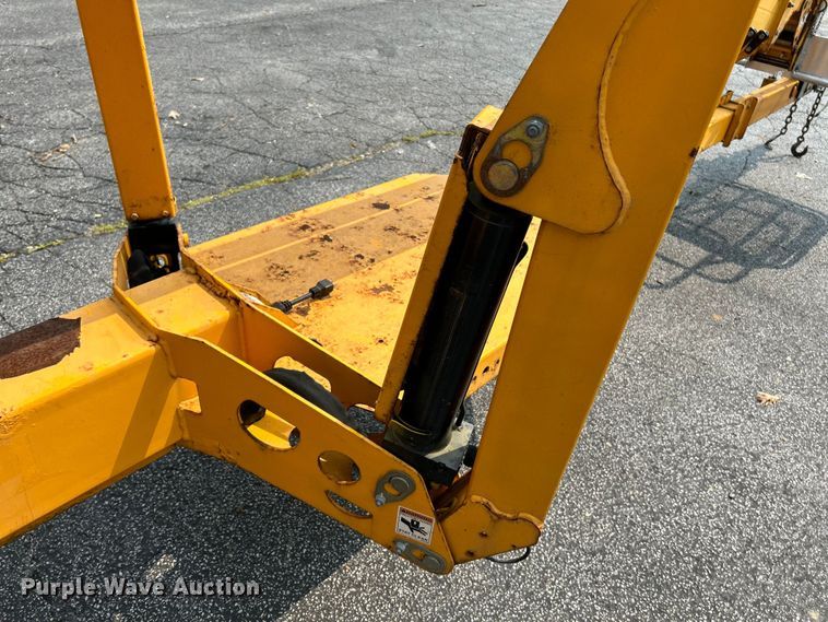 image for item OK9719 2012 Haulotte 3632T  boom lift