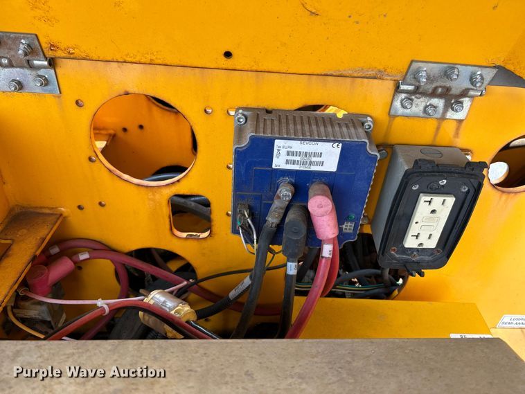 image for item OK9719 2012 Haulotte 3632T  boom lift