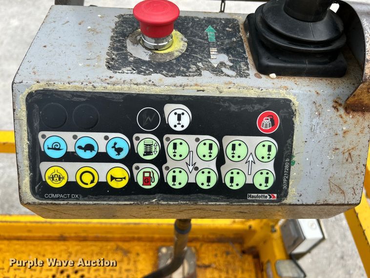 image for item OK9724 2005 Haulotte Compact 2668RT  scissor lift