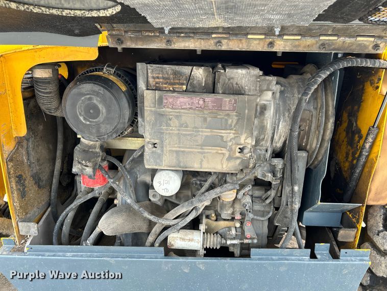 image for item OK9724 2005 Haulotte Compact 2668RT  scissor lift