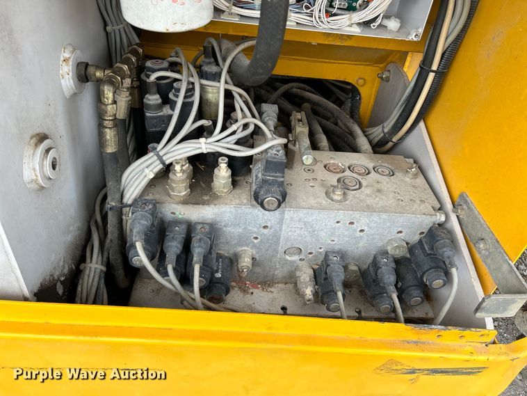 image for item OK9724 2005 Haulotte Compact 2668RT  scissor lift