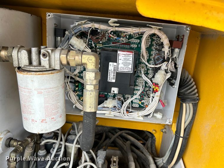 image for item OK9724 2005 Haulotte Compact 2668RT  scissor lift