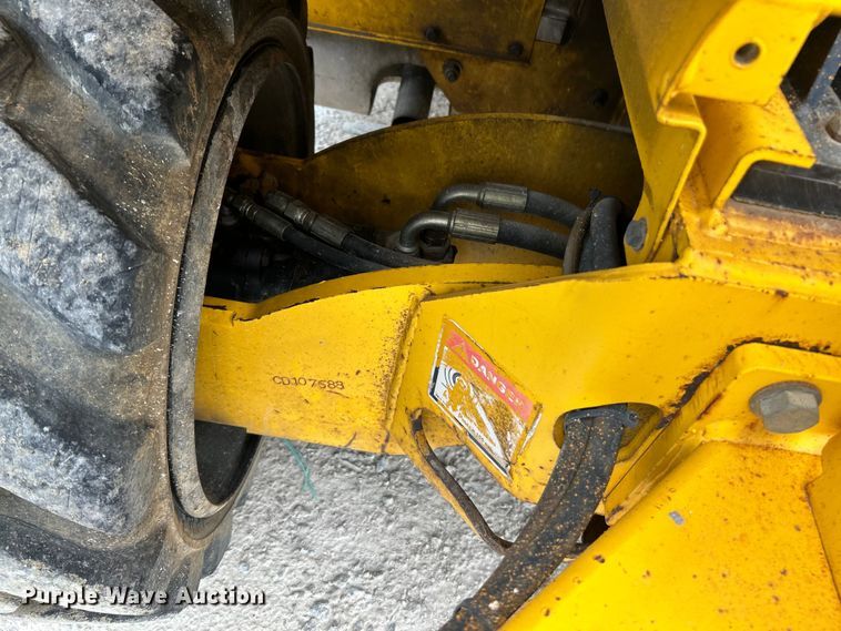 image for item OK9724 2005 Haulotte Compact 2668RT  scissor lift