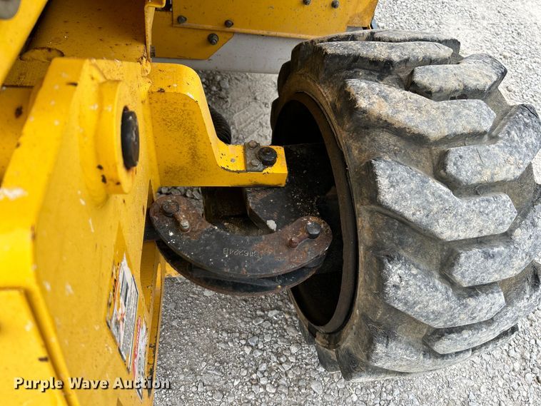 image for item OK9724 2005 Haulotte Compact 2668RT  scissor lift