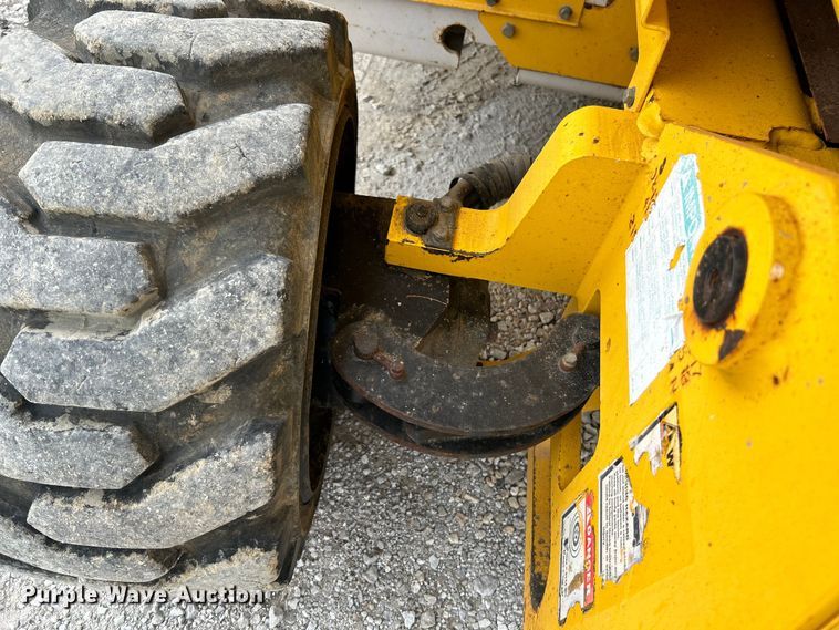 image for item OK9724 2005 Haulotte Compact 2668RT  scissor lift