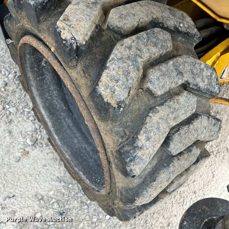 image for item OK9724 2005 Haulotte Compact 2668RT  scissor lift