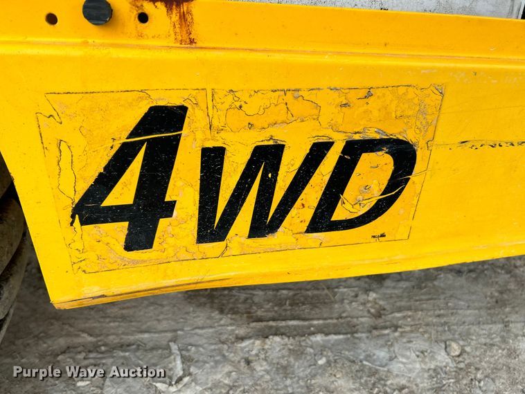 image for item OK9724 2005 Haulotte Compact 2668RT  scissor lift