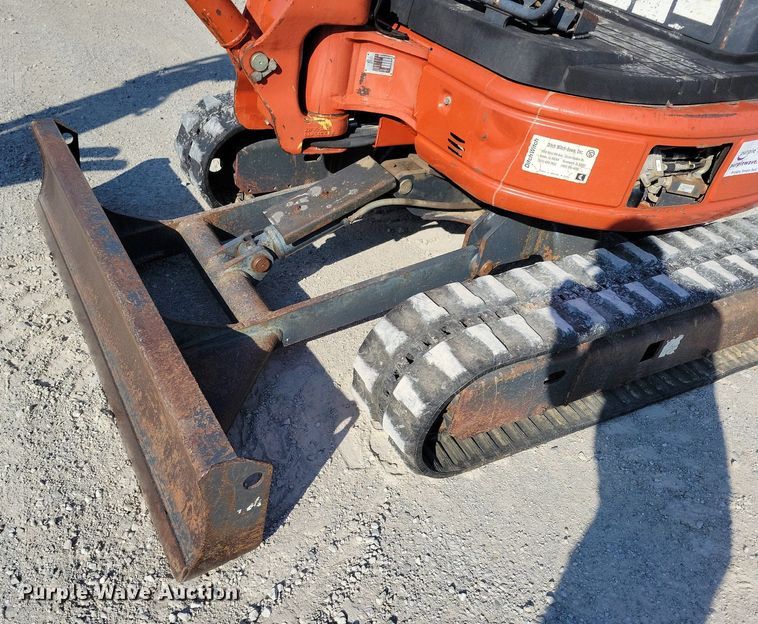image for item DA7218 2004 Ditch Witch MX352  mini excavator