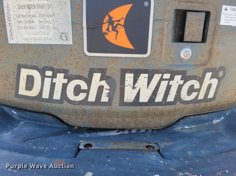 image for item DA7218 2004 Ditch Witch MX352  mini excavator