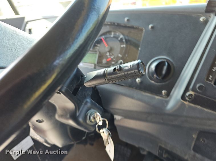 image for item DK1946 2013 Blue Bird Vision  school bus