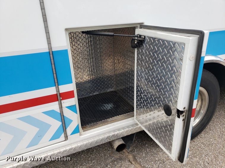 image for item DK7416 2016 Ford E450  ambulance