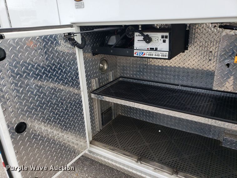 image for item DK7416 2016 Ford E450  ambulance