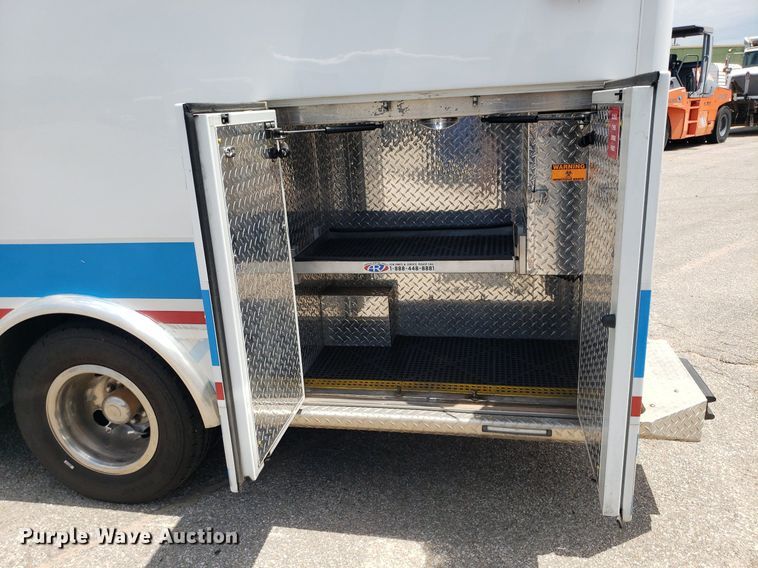 image for item DK7417 2016 Ford E450  ambulance