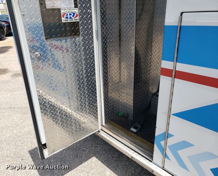 image for item DK7417 2016 Ford E450  ambulance