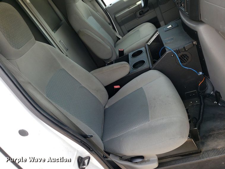 image for item DK7417 2016 Ford E450  ambulance