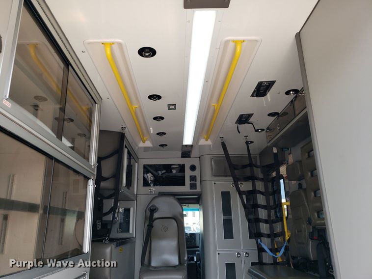 image for item DK7417 2016 Ford E450  ambulance