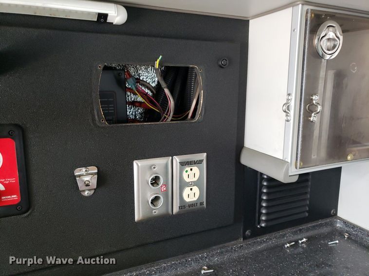 image for item DK7417 2016 Ford E450  ambulance