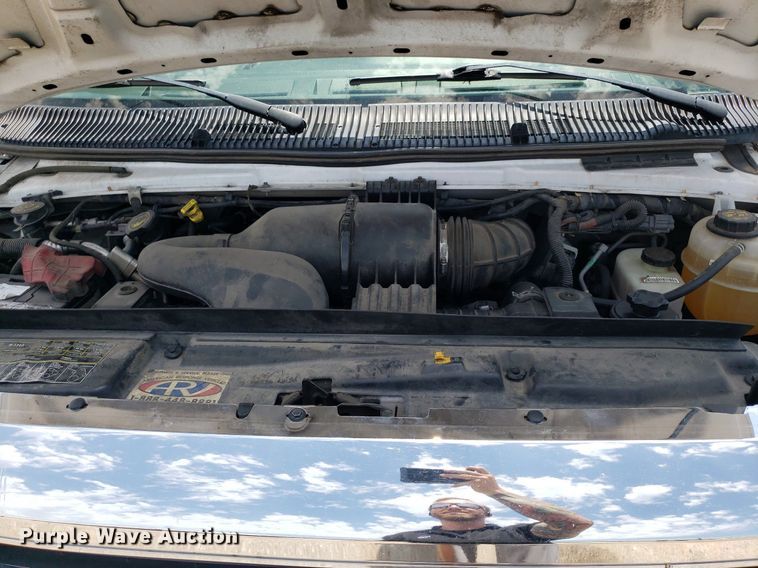 image for item DK7417 2016 Ford E450  ambulance