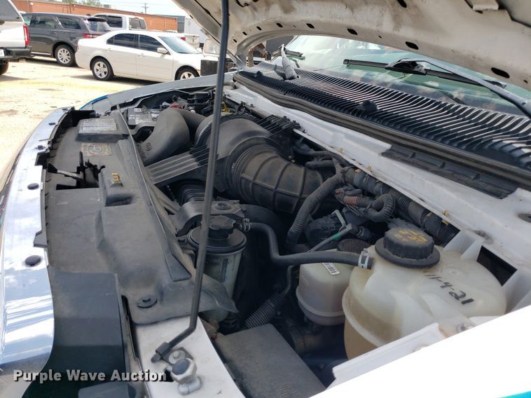 image for item DK7417 2016 Ford E450  ambulance