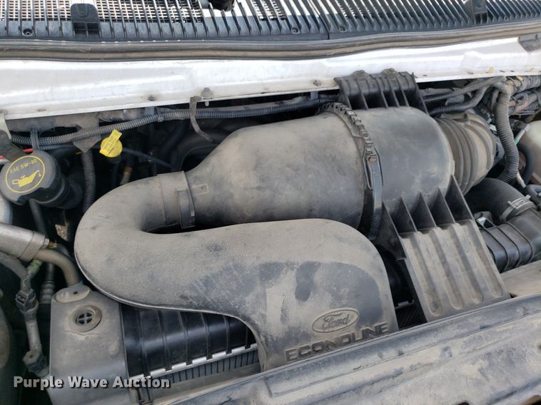 image for item DK7417 2016 Ford E450  ambulance