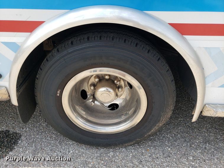 image for item DK7417 2016 Ford E450  ambulance