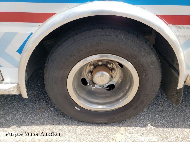 image for item DK7417 2016 Ford E450  ambulance