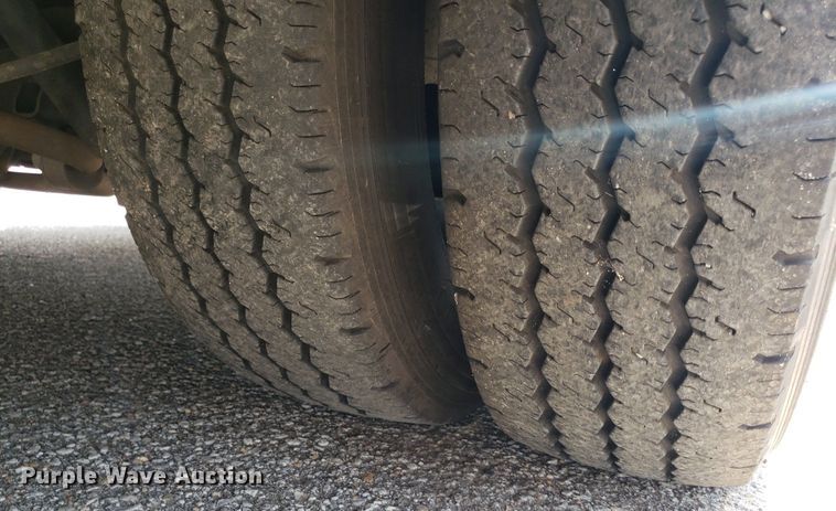 image for item DK7417 2016 Ford E450  ambulance