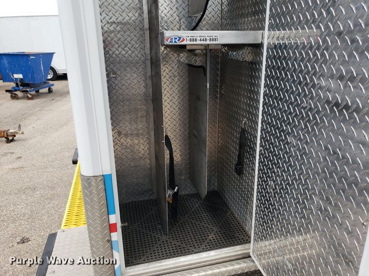 image for item DK7418 2016 Ford E450  ambulance