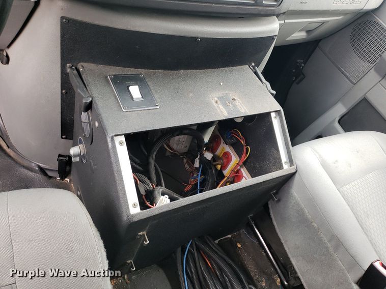 image for item DK7418 2016 Ford E450  ambulance