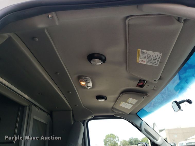 image for item DK7418 2016 Ford E450  ambulance