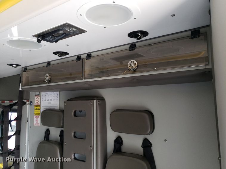 image for item DK7418 2016 Ford E450  ambulance