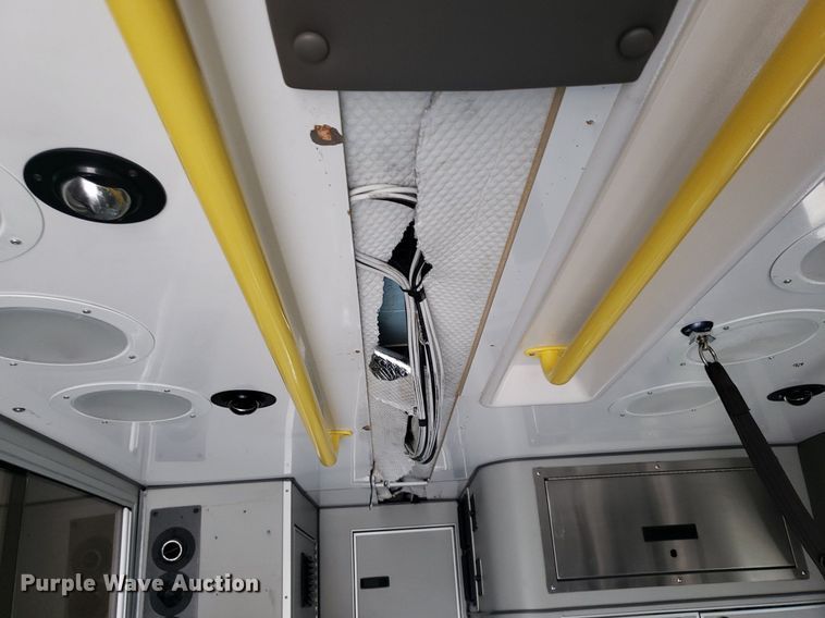 image for item DK7418 2016 Ford E450  ambulance