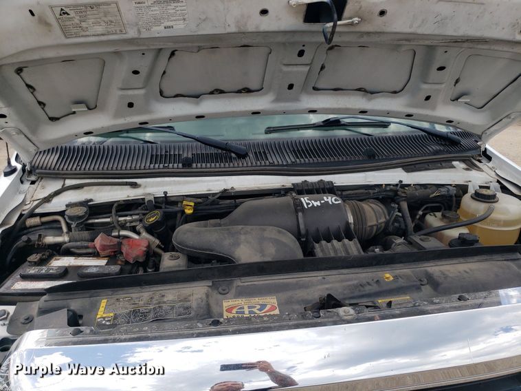 image for item DK7418 2016 Ford E450  ambulance