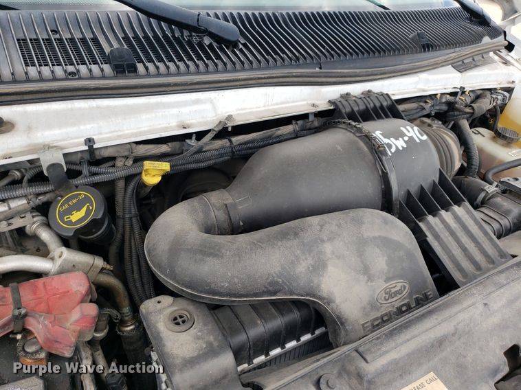 image for item DK7418 2016 Ford E450  ambulance