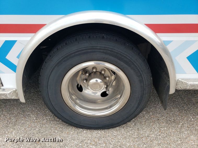 image for item DK7418 2016 Ford E450  ambulance