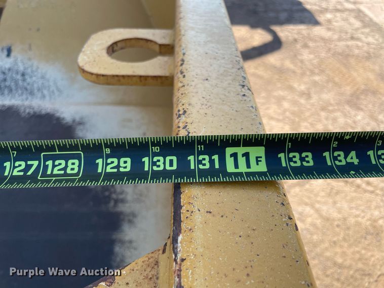 image for item DM0309 2007 Etnyre Quad  chip spreader