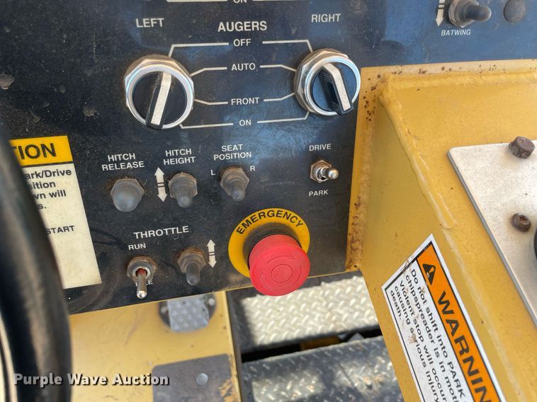 image for item DM0309 2007 Etnyre Quad  chip spreader