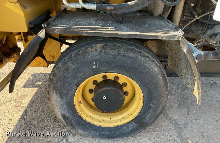 image for item DM0309 2007 Etnyre Quad  chip spreader