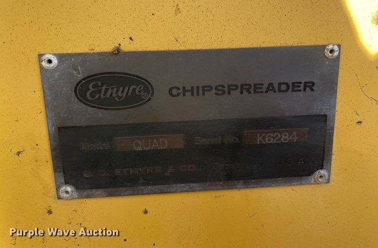 image for item DM0309 2007 Etnyre Quad  chip spreader