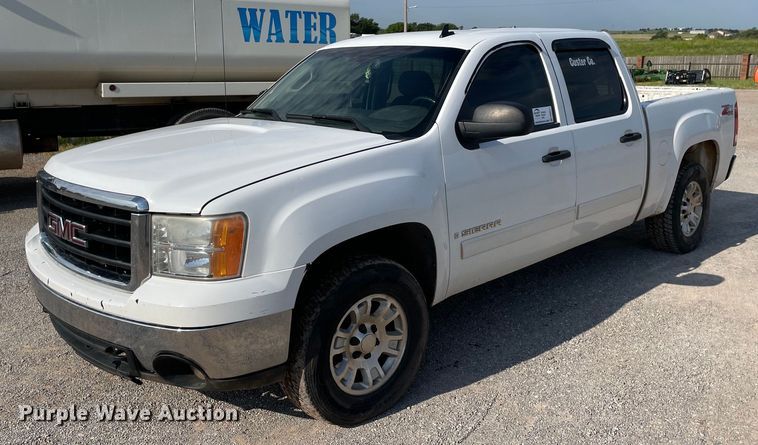 image for item DM0311 2007 GMC Sierra 1500  Crew Cab pickup truck
