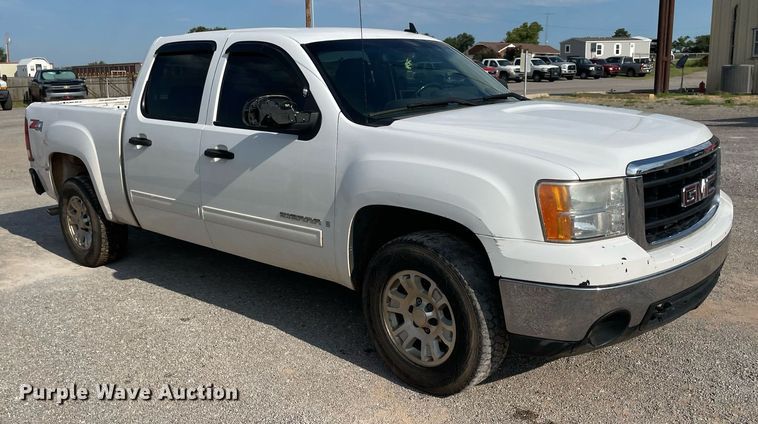 image for item DM0311 2007 GMC Sierra 1500  Crew Cab pickup truck