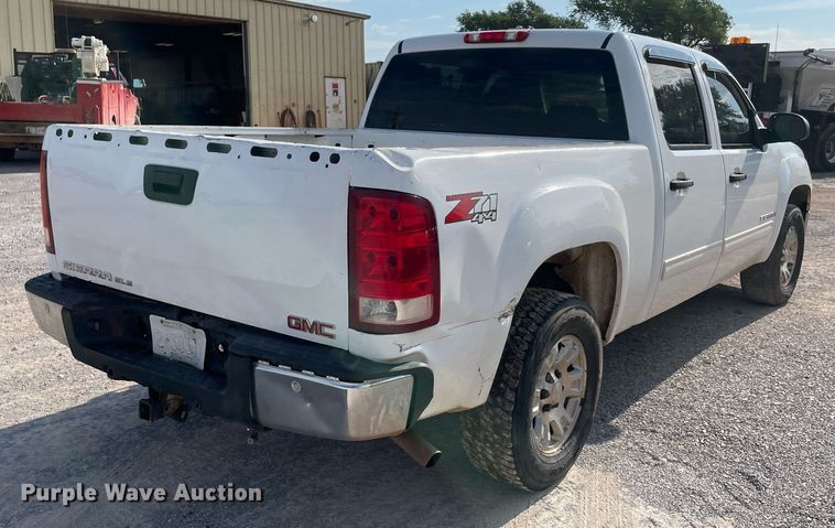 image for item DM0311 2007 GMC Sierra 1500  Crew Cab pickup truck