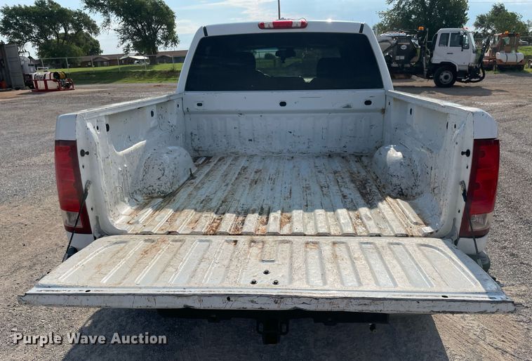 image for item DM0311 2007 GMC Sierra 1500  Crew Cab pickup truck