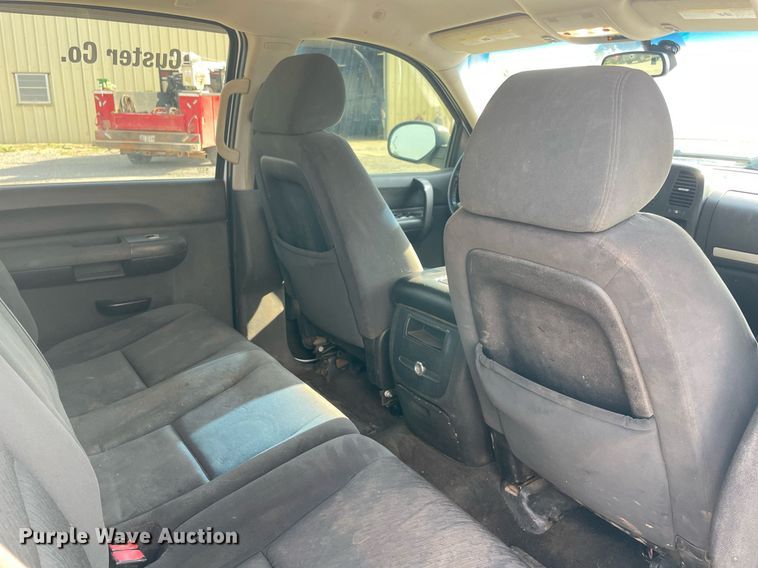 image for item DM0311 2007 GMC Sierra 1500  Crew Cab pickup truck