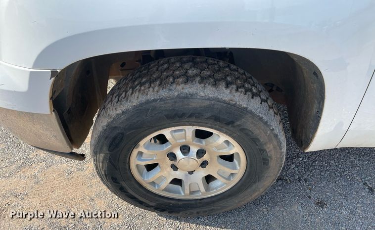 image for item DM0311 2007 GMC Sierra 1500  Crew Cab pickup truck