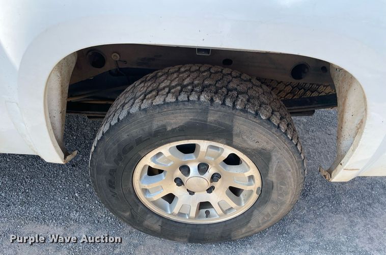 image for item DM0311 2007 GMC Sierra 1500  Crew Cab pickup truck