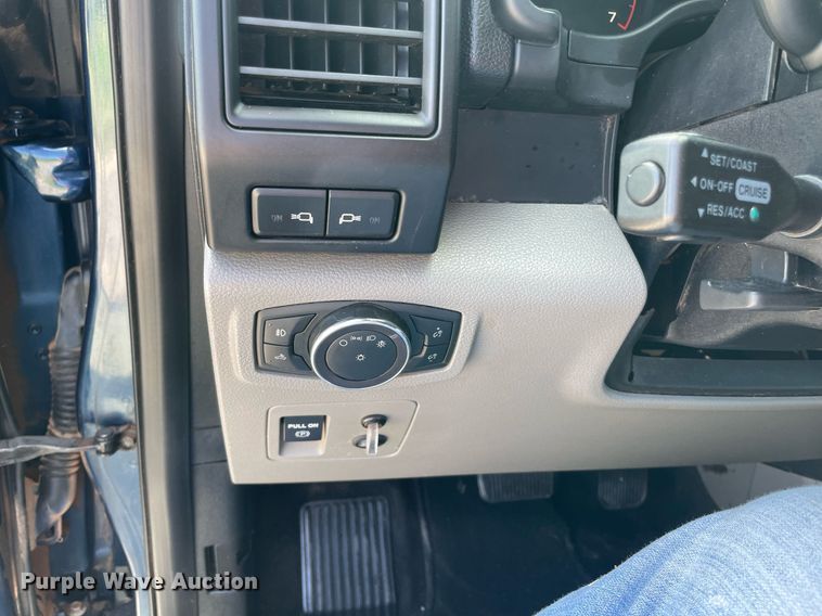 image for item DM0314 2019 Ford F150  SuperCrew pickup truck